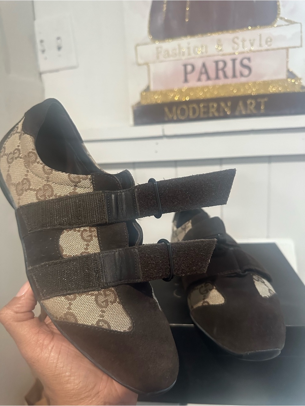 Gucci Brown Suede Women’s Sneakers with Cream Stripe - Picture 7 of 7